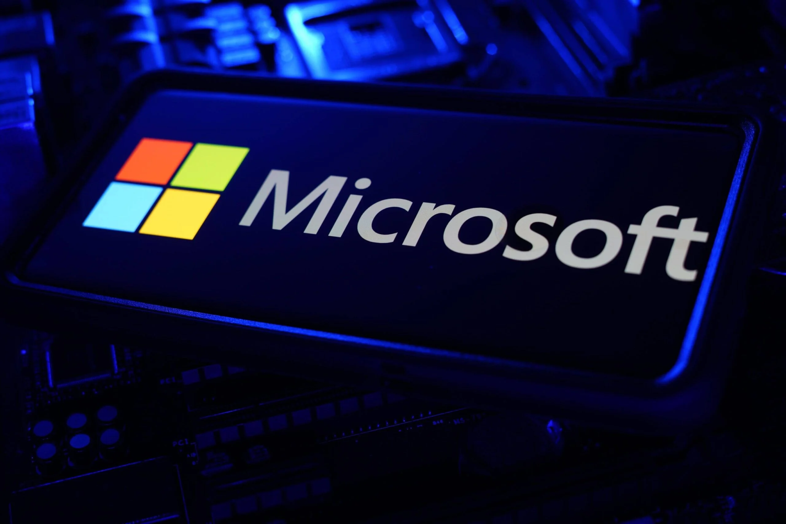 Microsoft (MSFT) Stock: Expands Data Centers as AI Demand Surges