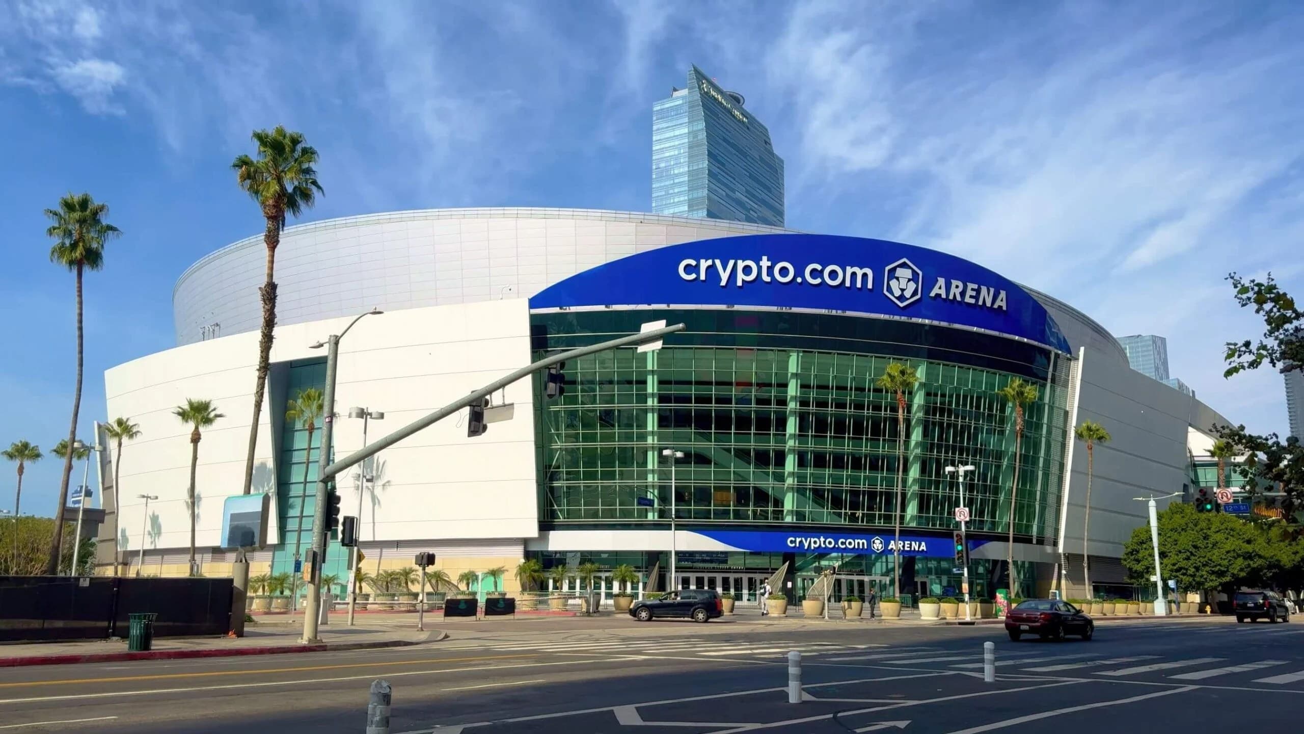 Emirates Integrates Crypto.com Pay for Digital Asset Flight Purchases in UAE